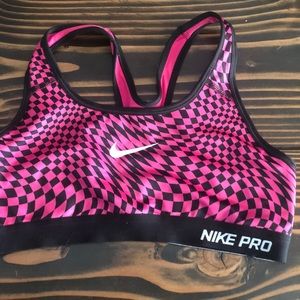 Nike pro sports bra